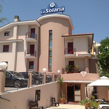 Hotel E Appartamenti La Solaria San Giovanni Rotondo Dış mekan fotoğraf