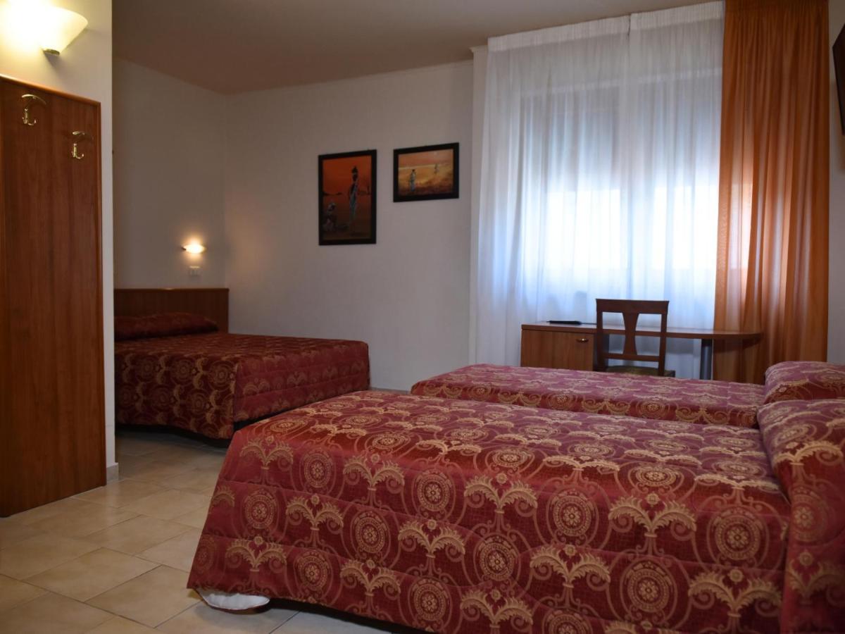 Hotel E Appartamenti La Solaria San Giovanni Rotondo Dış mekan fotoğraf