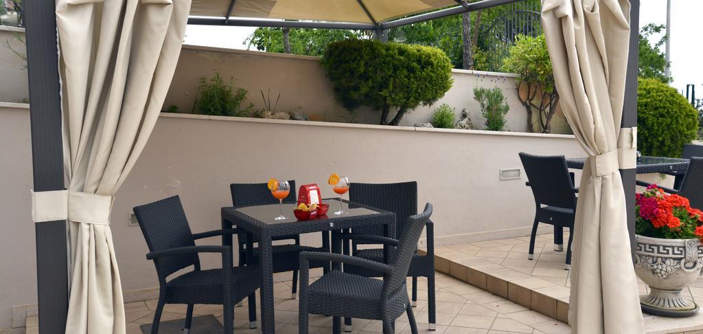 Hotel E Appartamenti La Solaria San Giovanni Rotondo Dış mekan fotoğraf